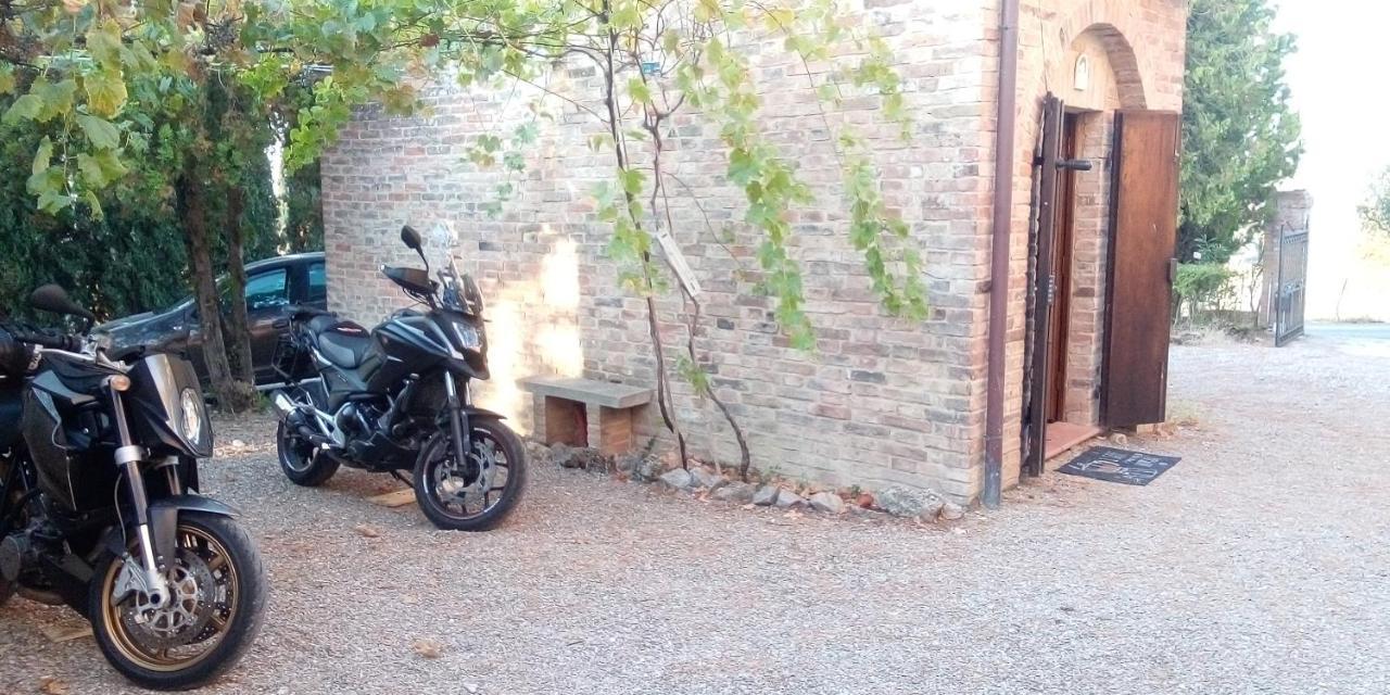 Готель Casa Cecchi Сієна Екстер'єр фото